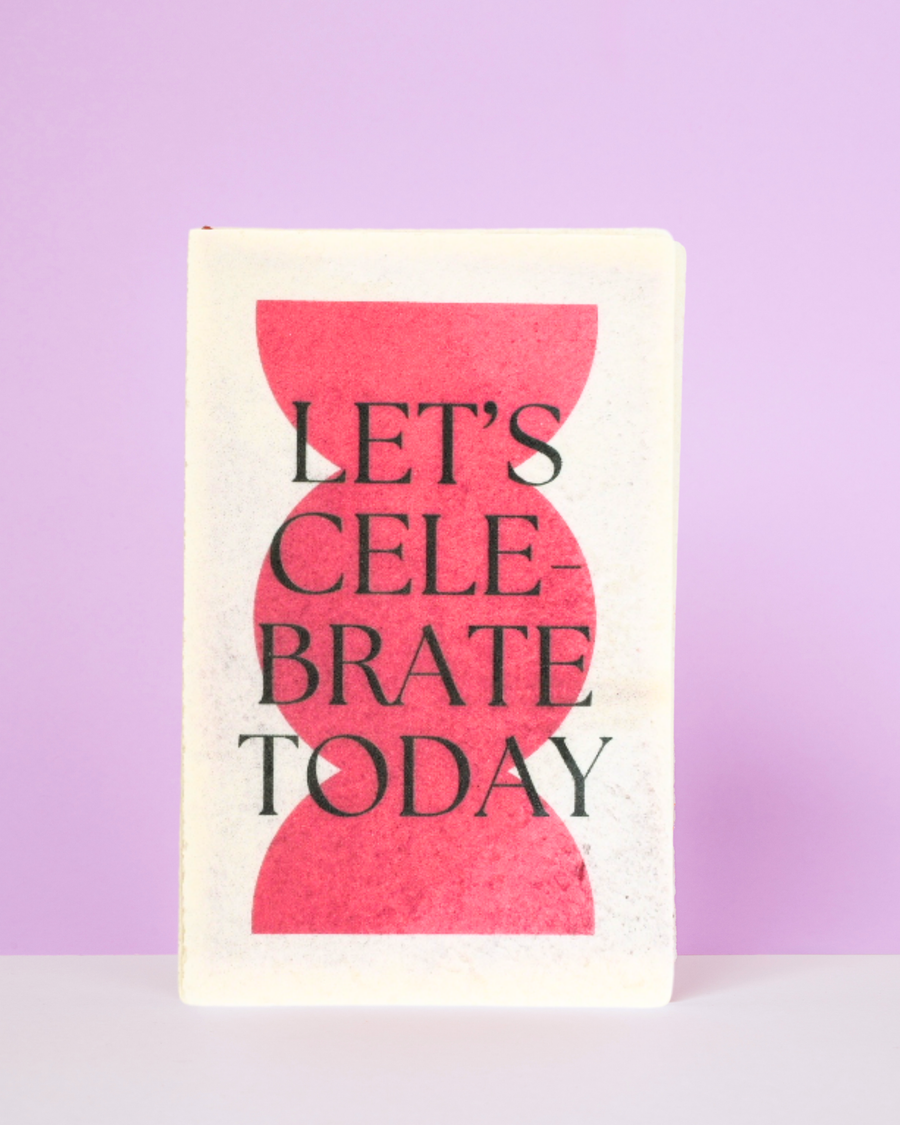 TARJETA OBLEA "LET'S CELEBRATE"
